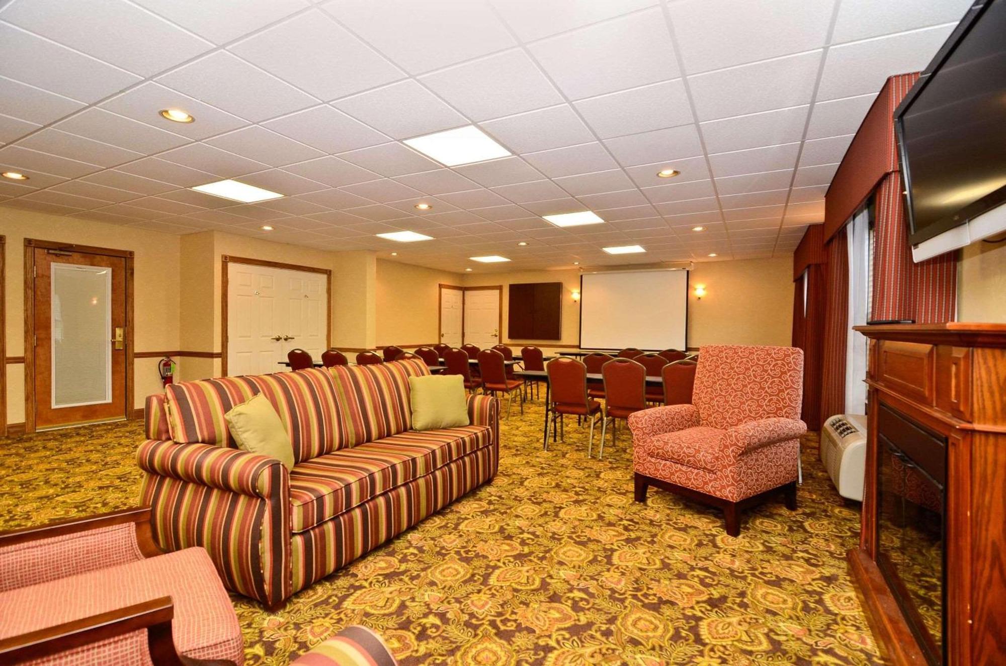 Country Inn & Suites By Radisson, Stevens Point, Wi מראה חיצוני תמונה