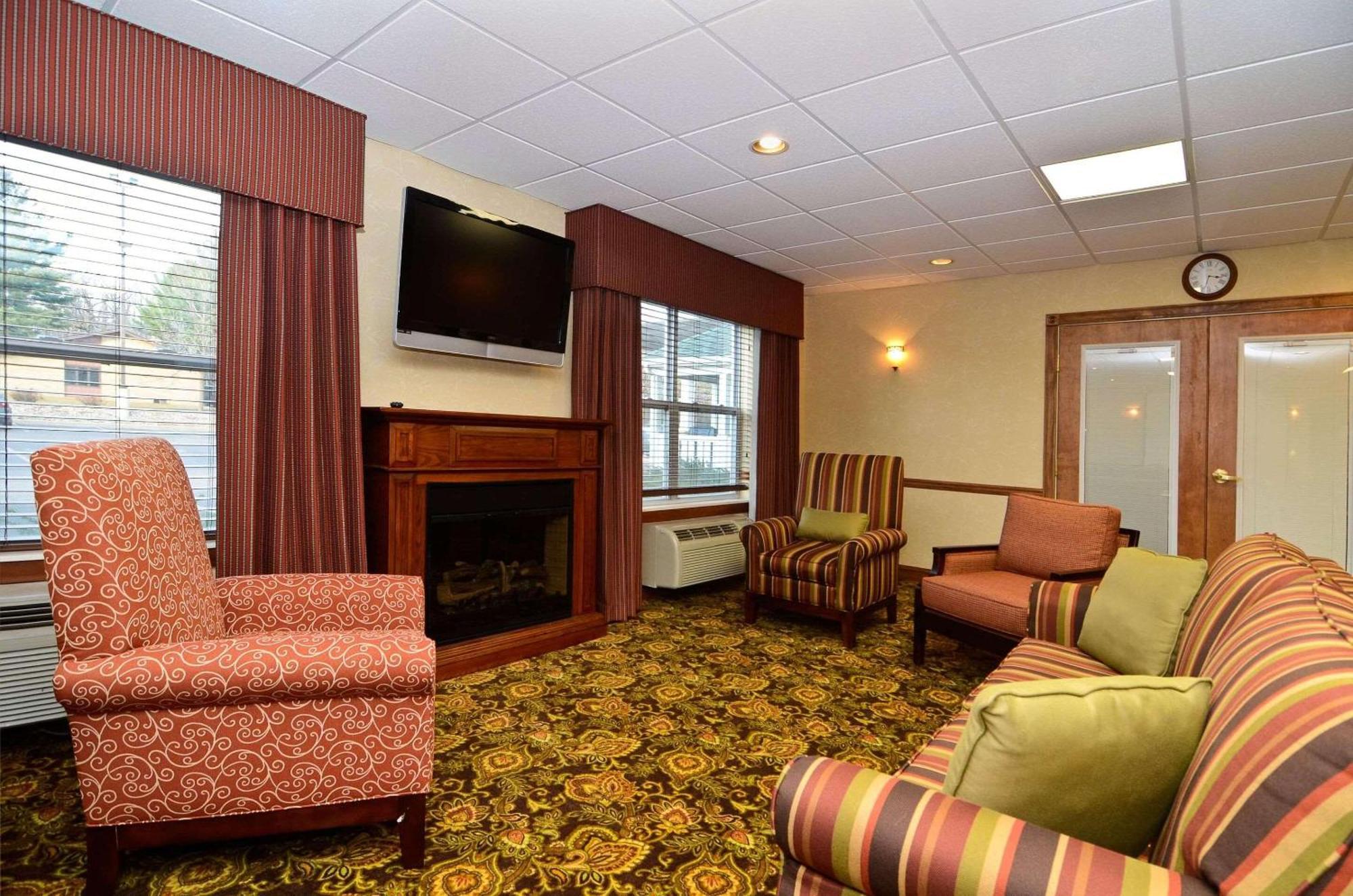Country Inn & Suites By Radisson, Stevens Point, Wi מראה חיצוני תמונה